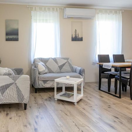 Sueni Apartman Ordacsehi Exteriér fotografie