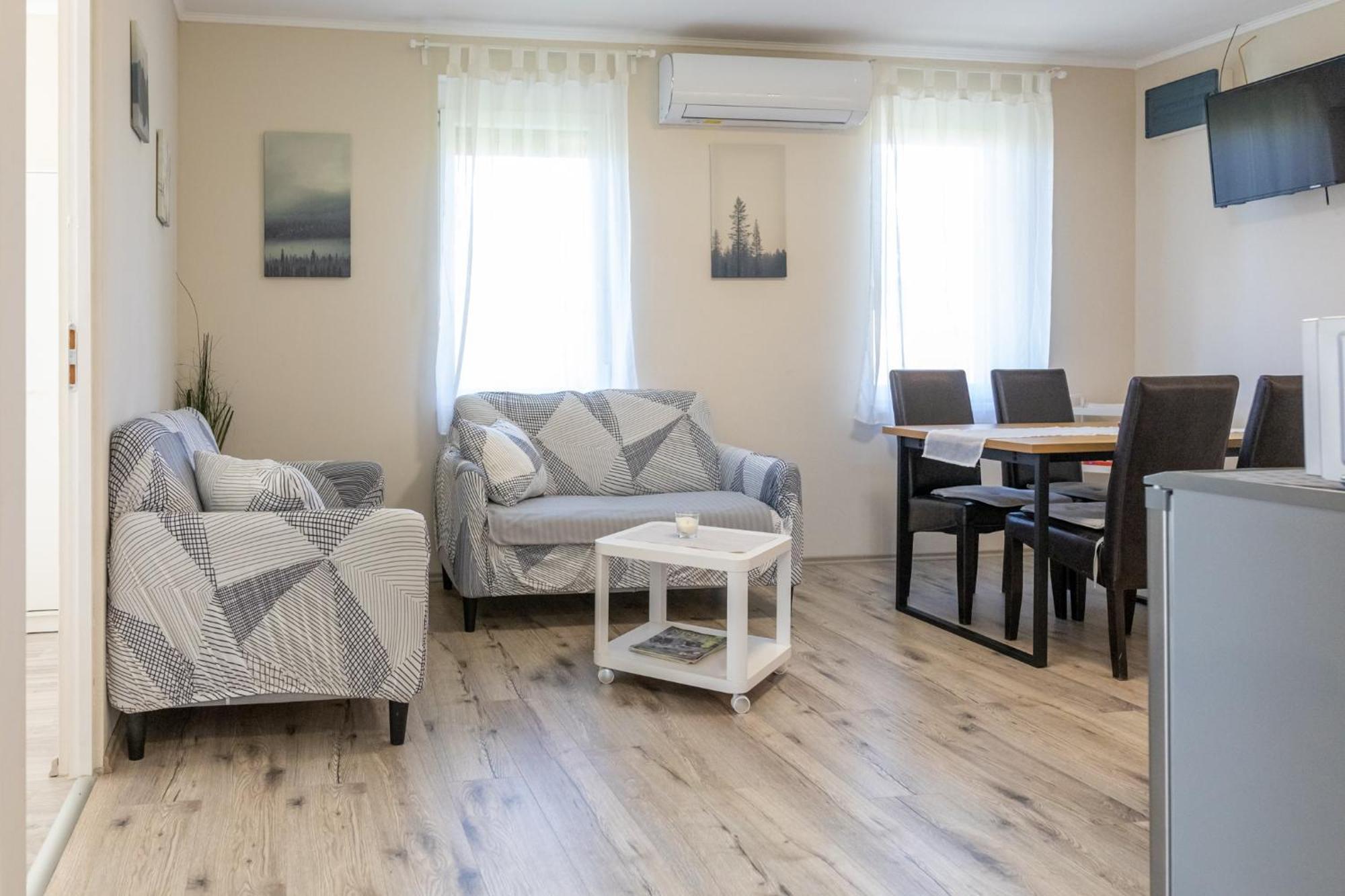Sueni Apartman Ordacsehi Exteriér fotografie